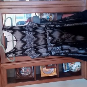 Bar111 dress black with lace has a slip under the size XL